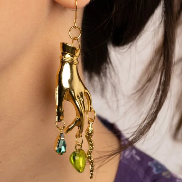 Gold Gothic/Punk Golden Hand and Snakes Earrings Green - Picture 2 of 4